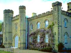 Chiddingstone
              Castle